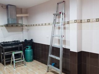 Reihenhaus zur Miete mit 5 Zimmer in Watthana, Bangkok