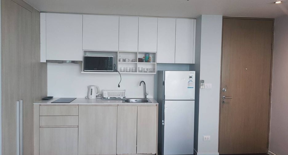 For rent 2 bedrooms condo in Bang Lamung, Chonburi