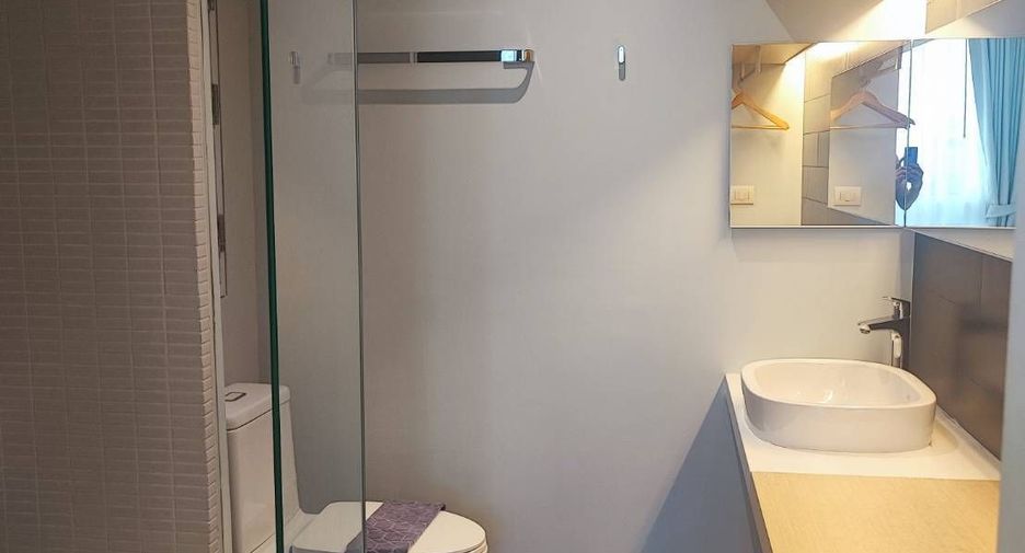 For rent 2 bedrooms condo in Bang Lamung, Chonburi