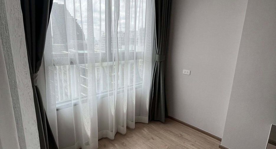 Wohnung zur Miete mit Studio in Huai Khwang, Bangkok