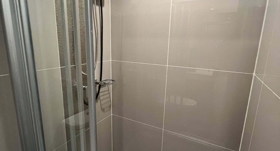 Condo en alquiler de estudio en Huai Khwang, Bangkok