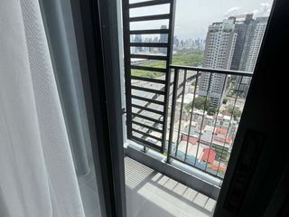 For rent studio condo in Huai Khwang, Bangkok