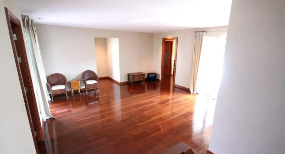Villa zum Kauf mit 7 Zimmer in Mueang Phetchaburi, Phetchaburi
