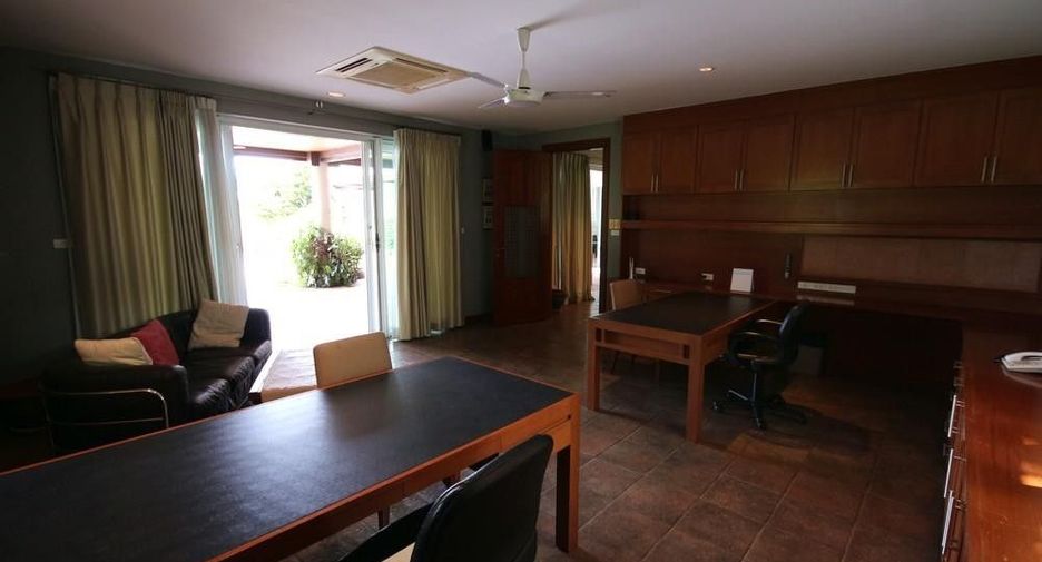 Villa zum Kauf mit 7 Zimmer in Mueang Phetchaburi, Phetchaburi