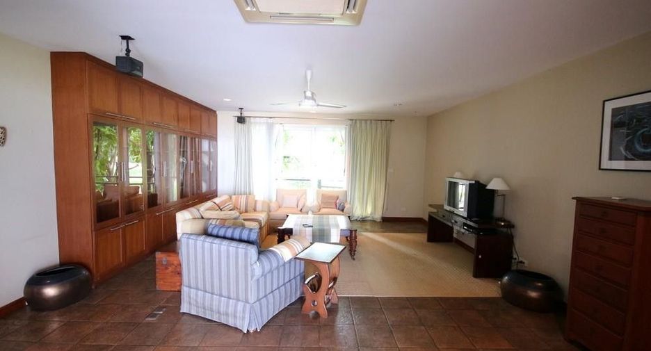 Villa zum Kauf mit 7 Zimmer in Mueang Phetchaburi, Phetchaburi