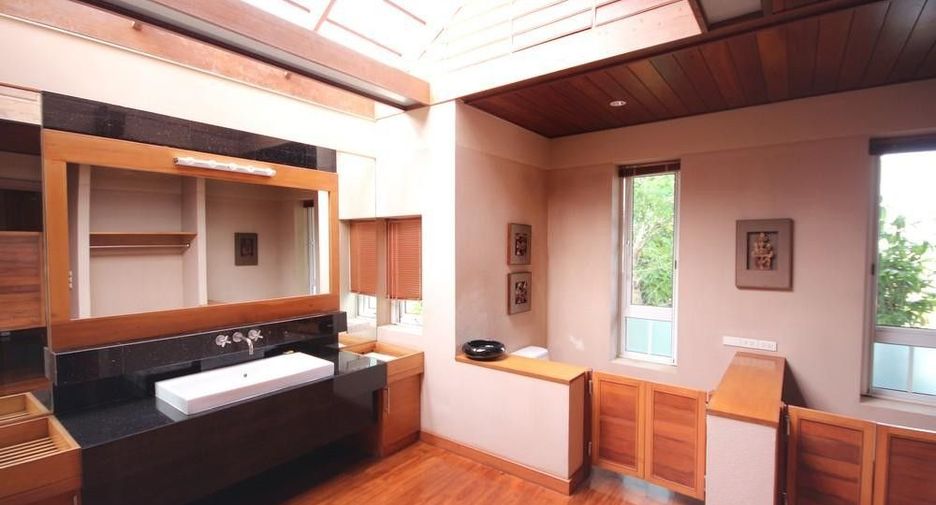 Villa zum Kauf mit 7 Zimmer in Mueang Phetchaburi, Phetchaburi