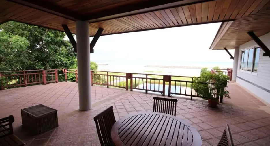 For sale 7 bedrooms villa in Mueang Phetchaburi, Phetchaburi