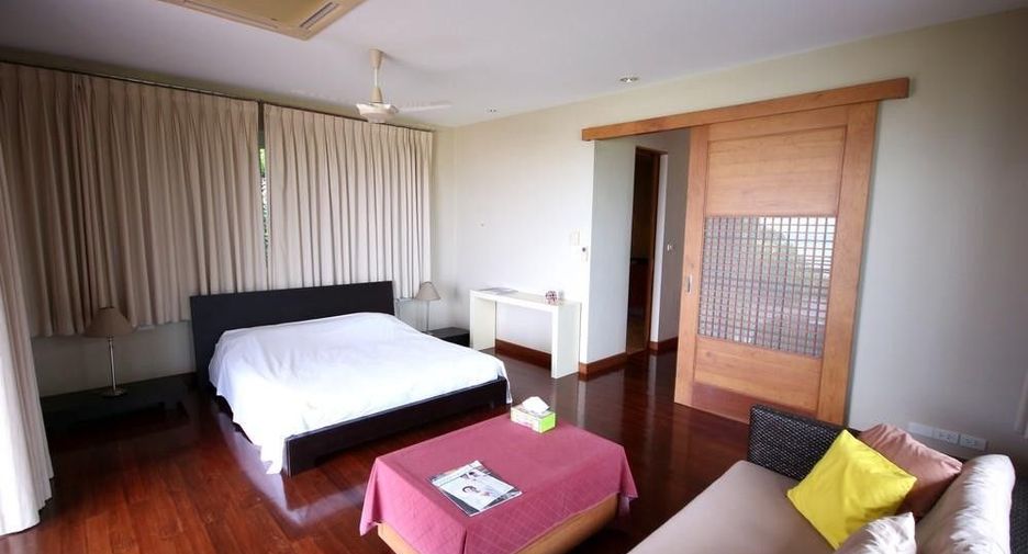 Villa zum Kauf mit 7 Zimmer in Mueang Phetchaburi, Phetchaburi