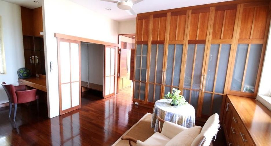 Villa zum Kauf mit 7 Zimmer in Mueang Phetchaburi, Phetchaburi