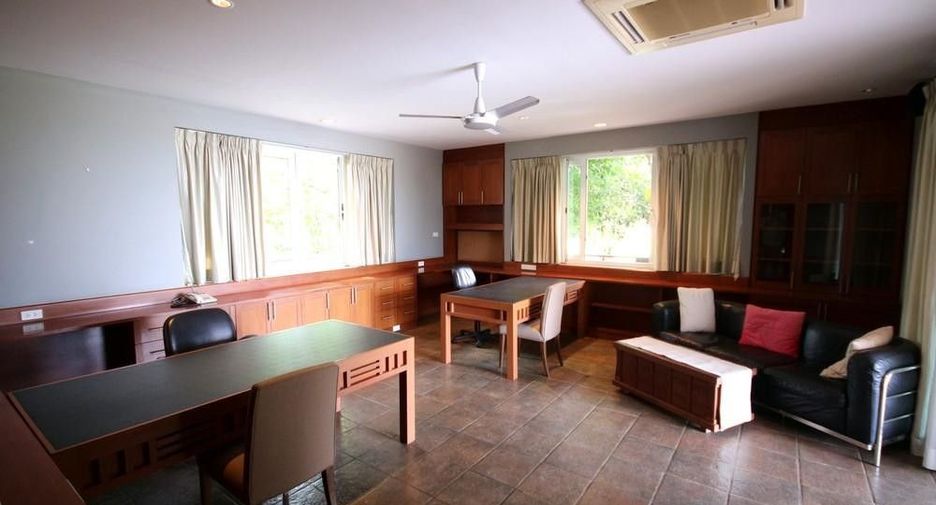 Villa zum Kauf mit 7 Zimmer in Mueang Phetchaburi, Phetchaburi