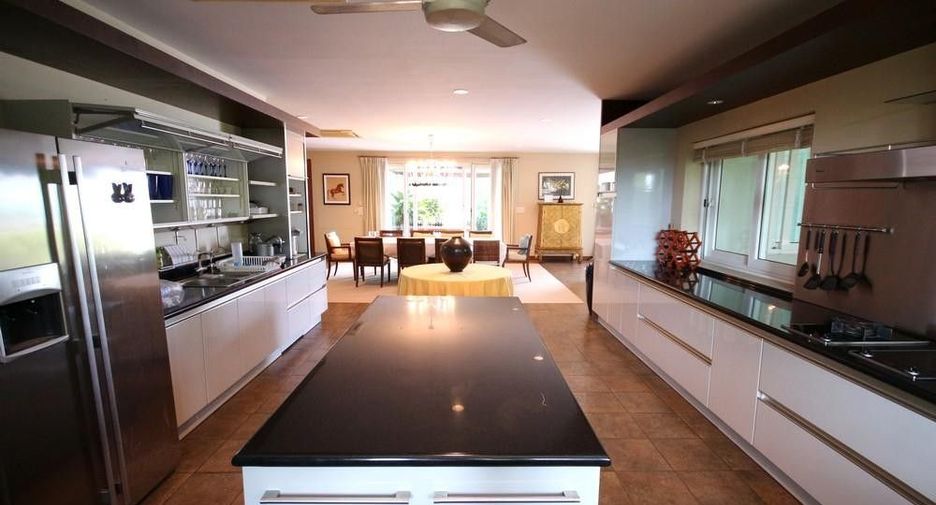 Villa zum Kauf mit 7 Zimmer in Mueang Phetchaburi, Phetchaburi