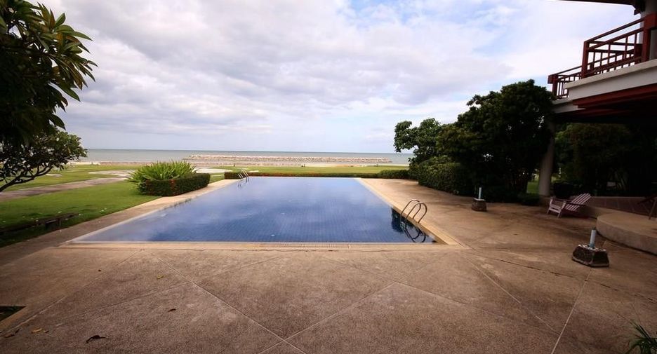 Villa zum Kauf mit 7 Zimmer in Mueang Phetchaburi, Phetchaburi