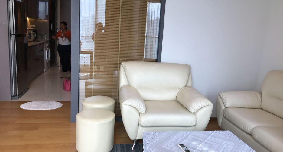 For rent 1 bed condo in Khlong Toei, Bangkok