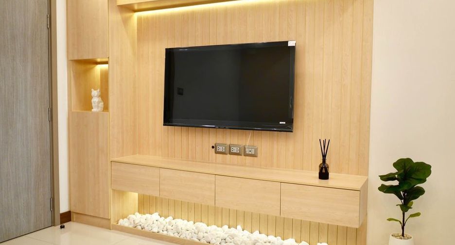 For rent 1 bed condo in Watthana, Bangkok