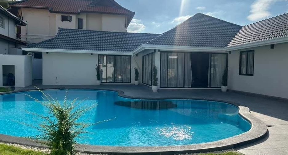 Villa en venta de 3 habitaciones en Bang Lamung, Chonburi