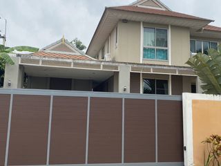 Villa en alquiler de 4 habitaciones en Bang Lamung, Chonburi