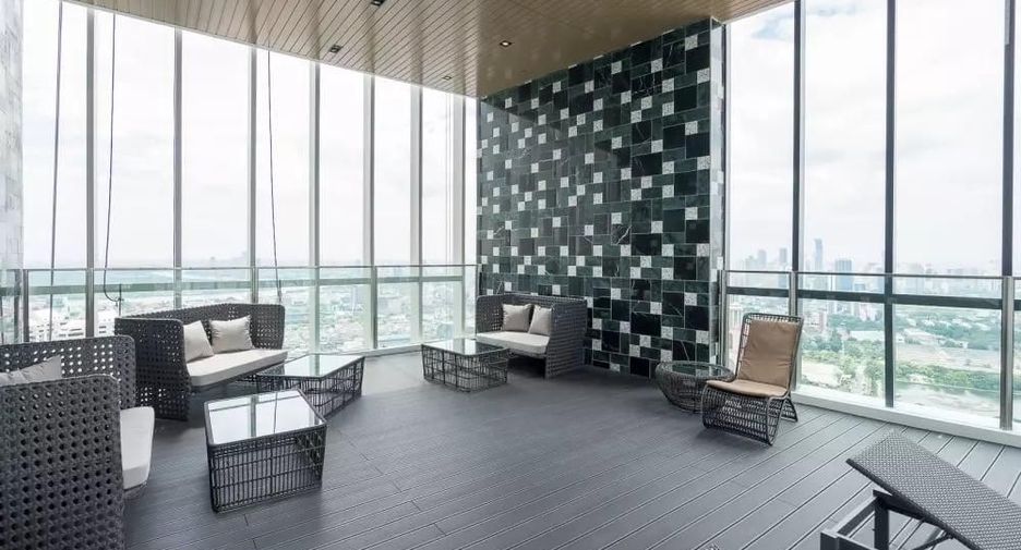 For rent 1 bed condo in Khlong Toei, Bangkok