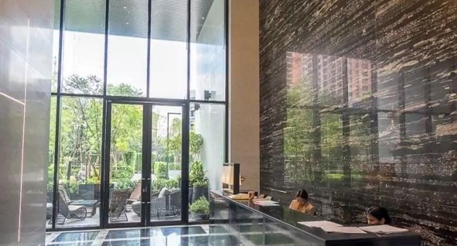 For rent 1 bed condo in Khlong Toei, Bangkok