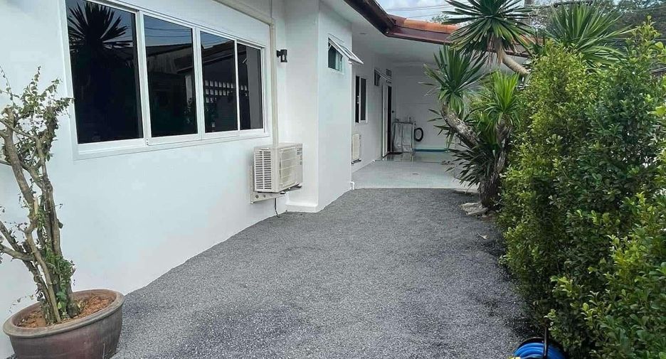 For rent 2 bedrooms house in Mueang Phuket, Phuket