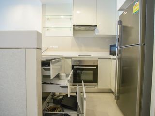 Apartamento en alquiler de 2 habitaciones en Khlong Toei, Bangkok