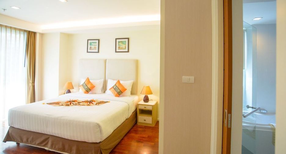 For rent 2 bedrooms apartment in Khlong Toei, Bangkok
