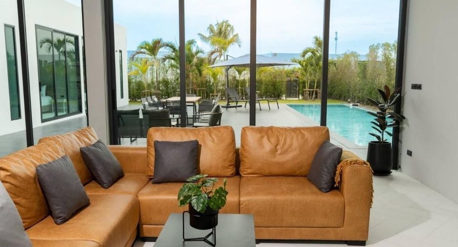 For rent 5 bedrooms villa in Hua Hin, Prachuap Khiri Khan