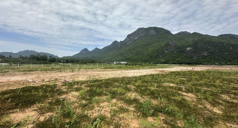 À vendre terrain à Sam Roi Yot, Prachuap Khiri Khan