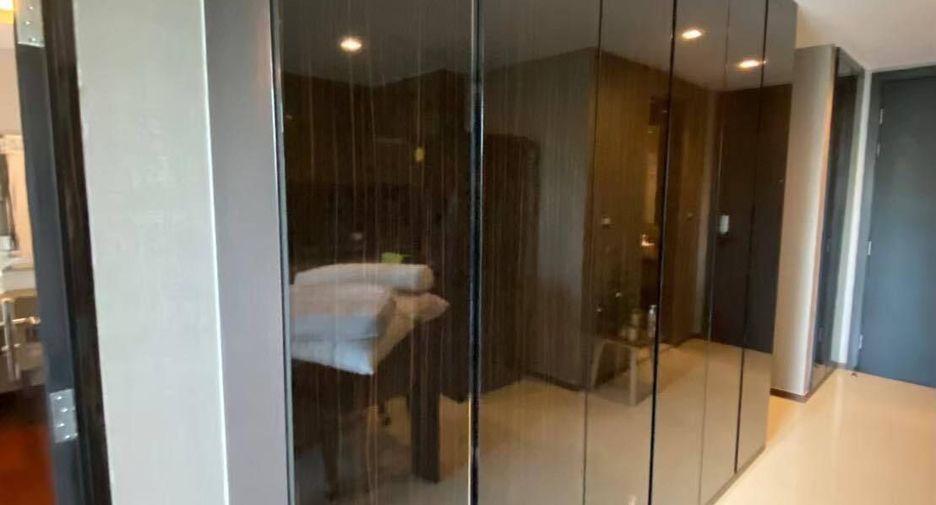 For sale 2 bedrooms condo in Watthana, Bangkok