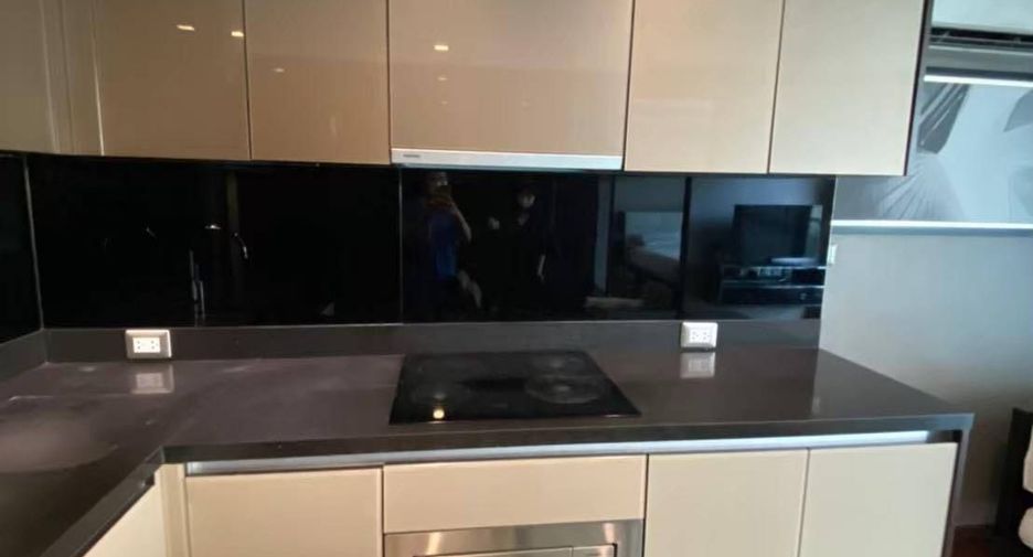 For sale 2 bedrooms condo in Watthana, Bangkok