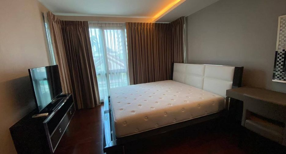 For sale 2 bedrooms condo in Watthana, Bangkok