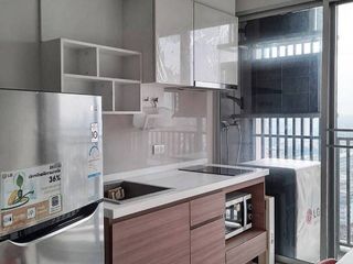 Wohnung zur Miete mit 1 Zimmer in Yan Nawa, Bangkok