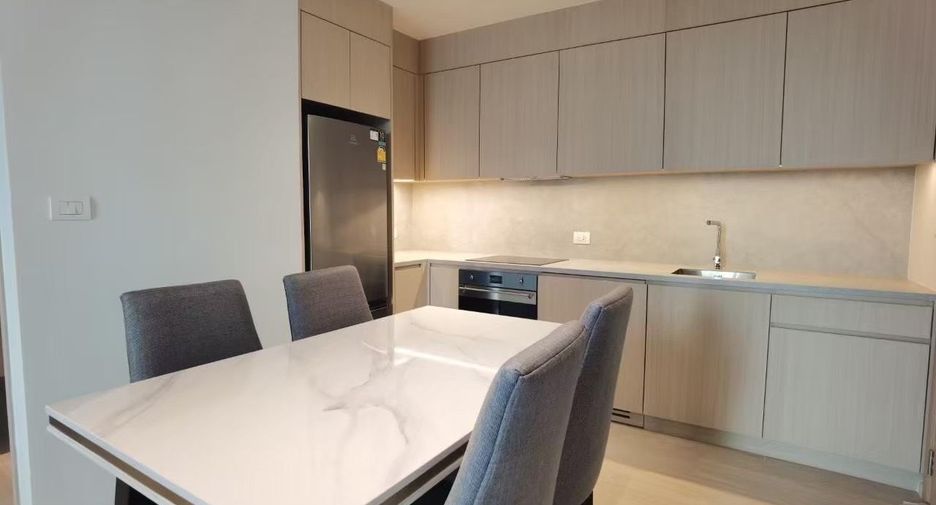 For rent 2 bedrooms condo in Sathon, Bangkok