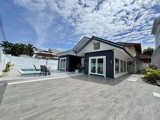 For rent 3 bedrooms house in Mueang Phuket, Phuket