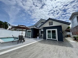 For rent 3 bedrooms house in Mueang Phuket, Phuket