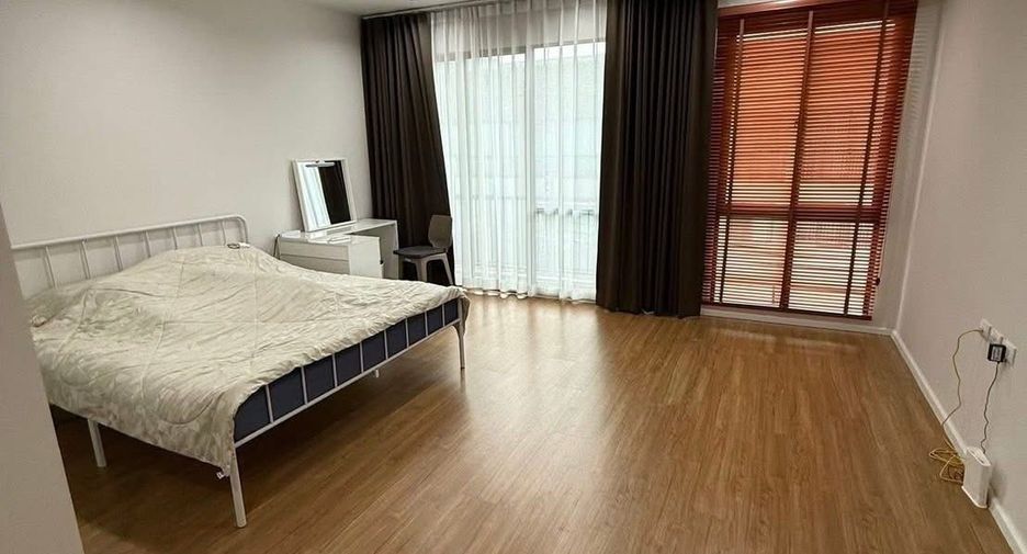 For rent 3 ベッドルーム house in Saphan Sung, Bangkok