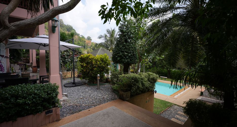 For sale 7 bedrooms villa in Kathu, Phuket