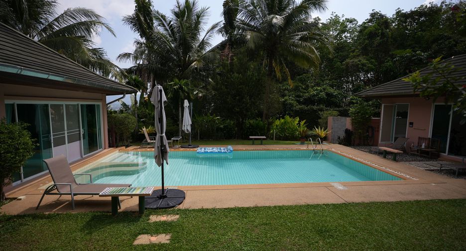 For sale 7 bedrooms villa in Kathu, Phuket