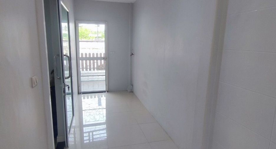 For rent 3 bedrooms house in Bang Bon, Bangkok
