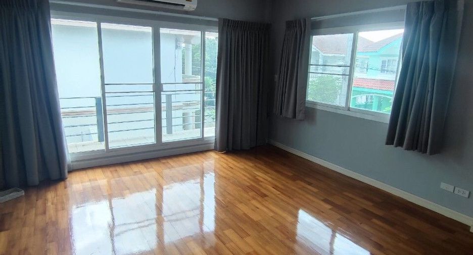 For rent 3 bedrooms house in Bang Bon, Bangkok