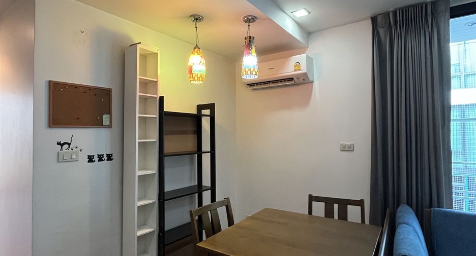 For sale 2 bedrooms condo in Phaya Thai, Bangkok