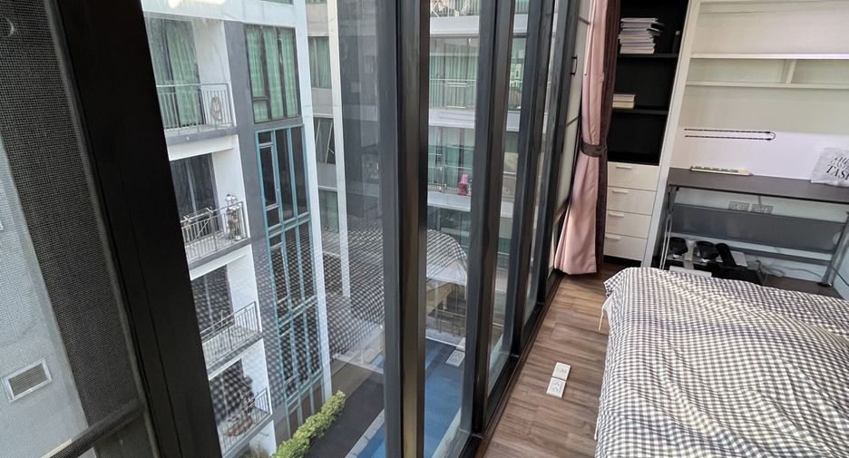 For sale 2 bedrooms condo in Phaya Thai, Bangkok