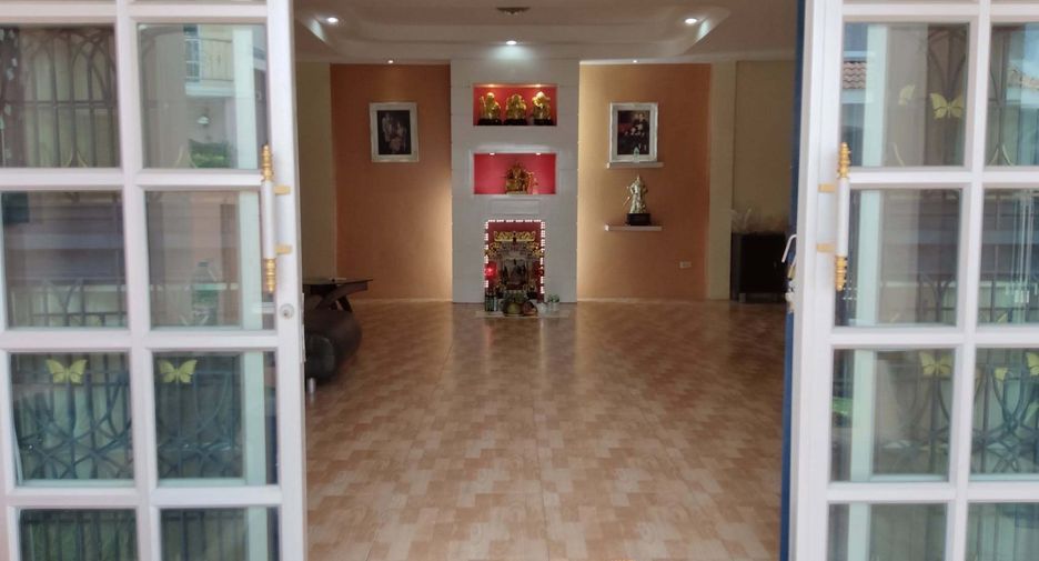 For rent 3 bedrooms house in Bang Lamung, Chonburi