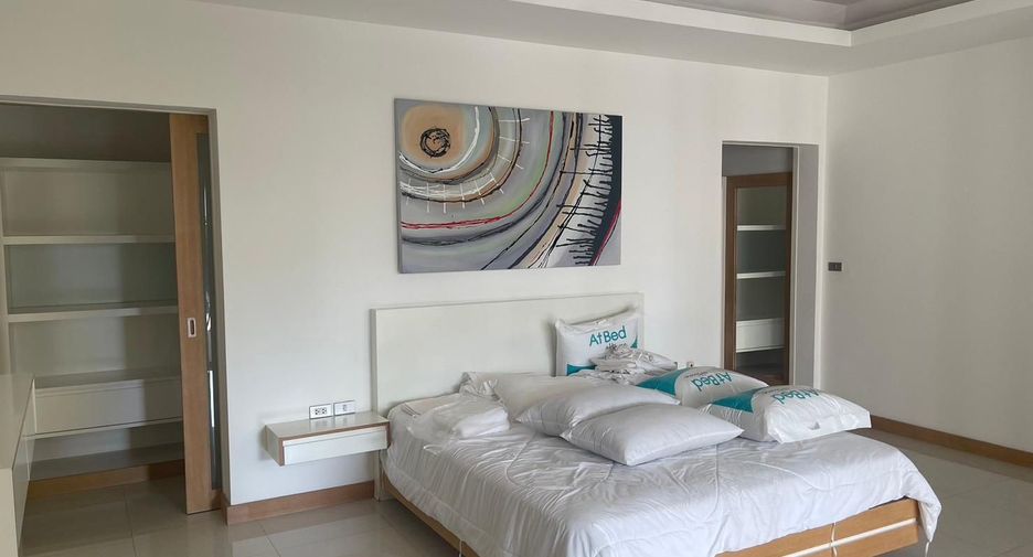 Casa en alquiler de 3 habitaciones en Bang Lamung, Chonburi