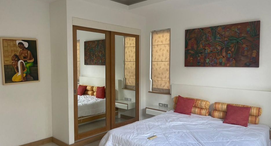 Casa en alquiler de 3 habitaciones en Bang Lamung, Chonburi