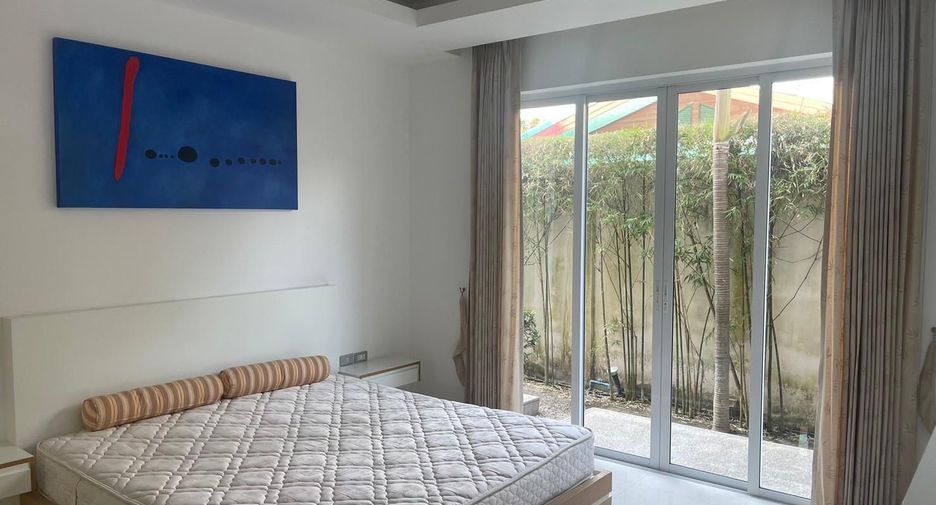 Casa en alquiler de 3 habitaciones en Bang Lamung, Chonburi
