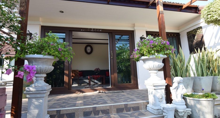 For sale 3 bedrooms house in Hua Hin, Prachuap Khiri Khan