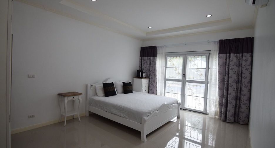 For sale 3 bedrooms house in Hua Hin, Prachuap Khiri Khan