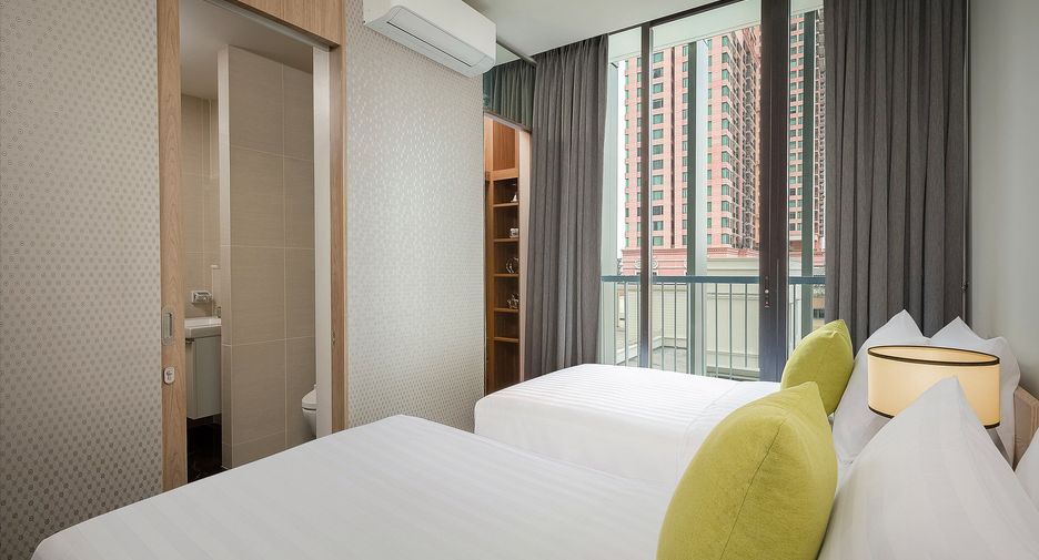 For rent 2 bedrooms apartment in Khlong Toei, Bangkok