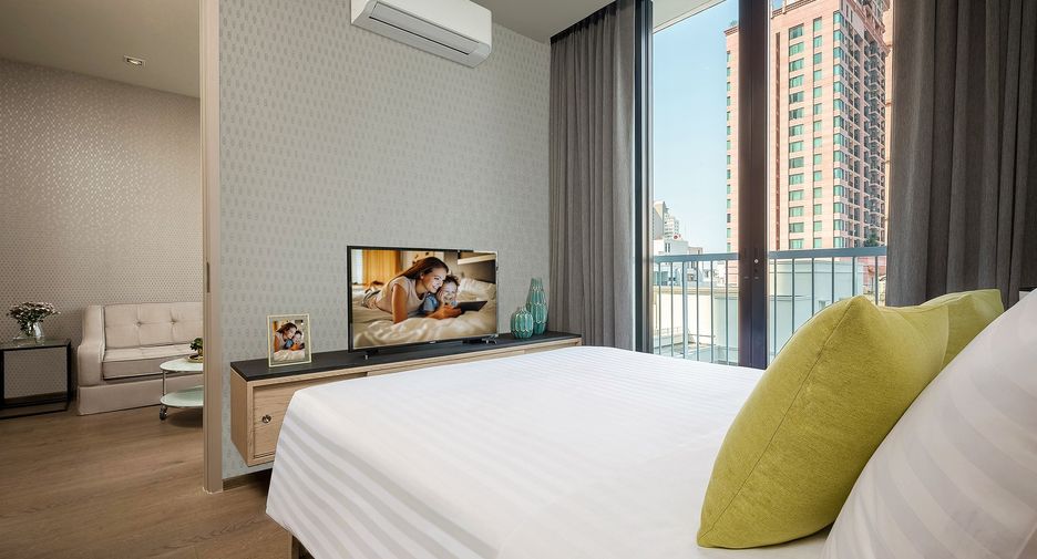 For rent 2 bedrooms apartment in Khlong Toei, Bangkok