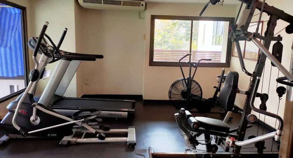 For rent 3 bedrooms condo in Watthana, Bangkok